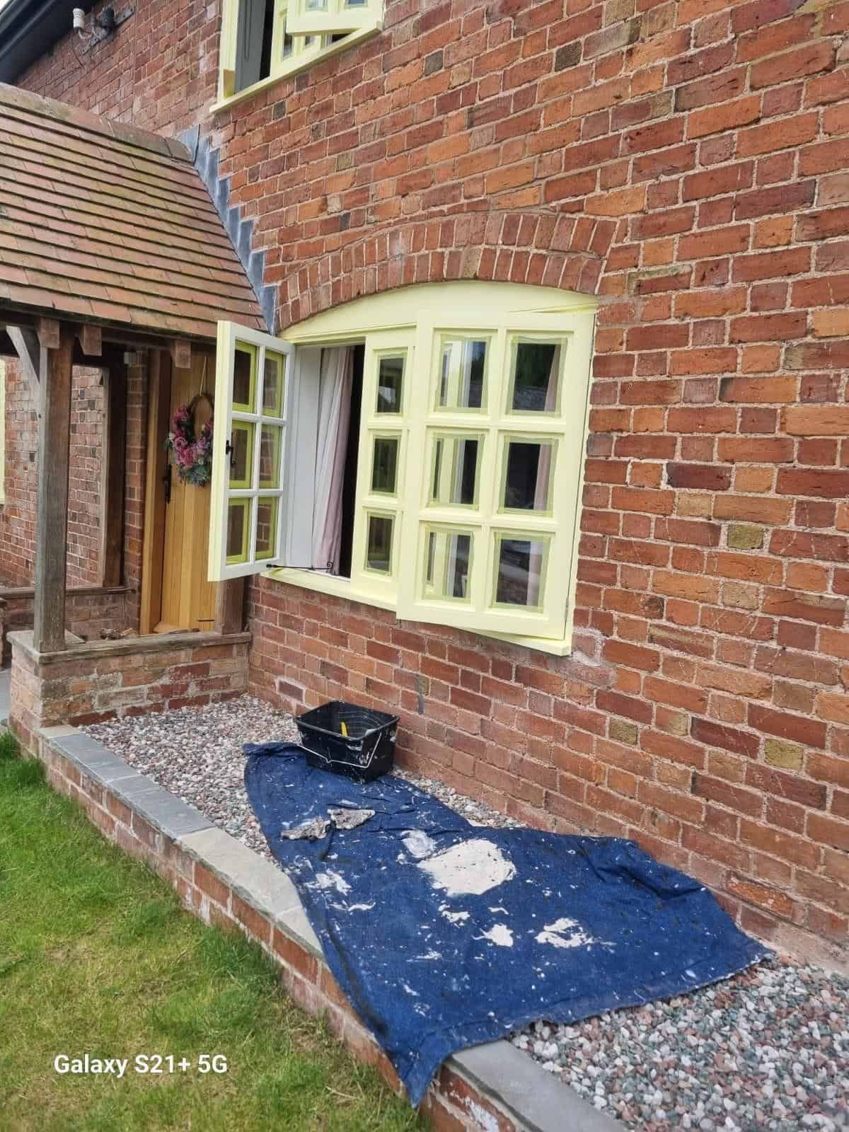 Window and door frames protected during work
